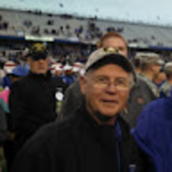 Meet your Posher, Newton - Picture 1 of 1